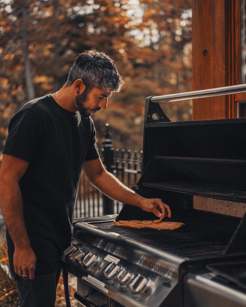 BBQ at Chalet Silver Fox | Luxury chalets in Laurentains | Chalets Zenya