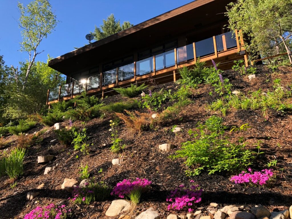 Vue extérieure du Chalet DesignPur | Chalets de luxe à louer dans Lanaudière | Chalets Zenya