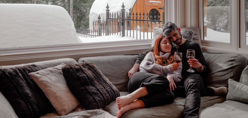 Living room at Chalet Silver Fox | Luxury chalets in Laurentains | Chalets Zenya