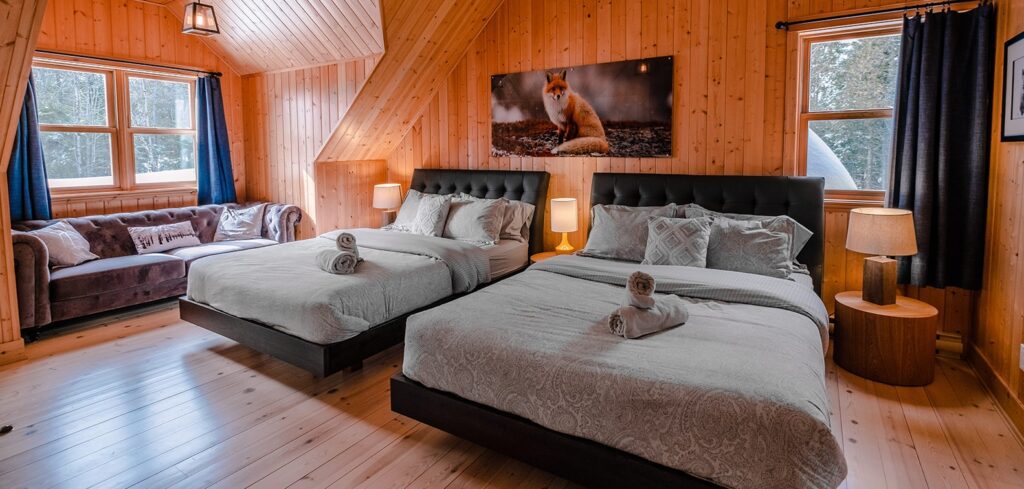 Bedroom at Chalet Silver Fox | Luxury chalets in Laurentains | Chalets Zenya