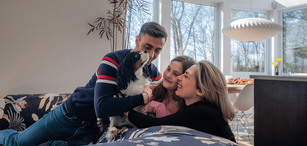 Family moments at Chalet Villa Bianca | Luxury cottages for rent in Lanaudiere | Chalets Zenya