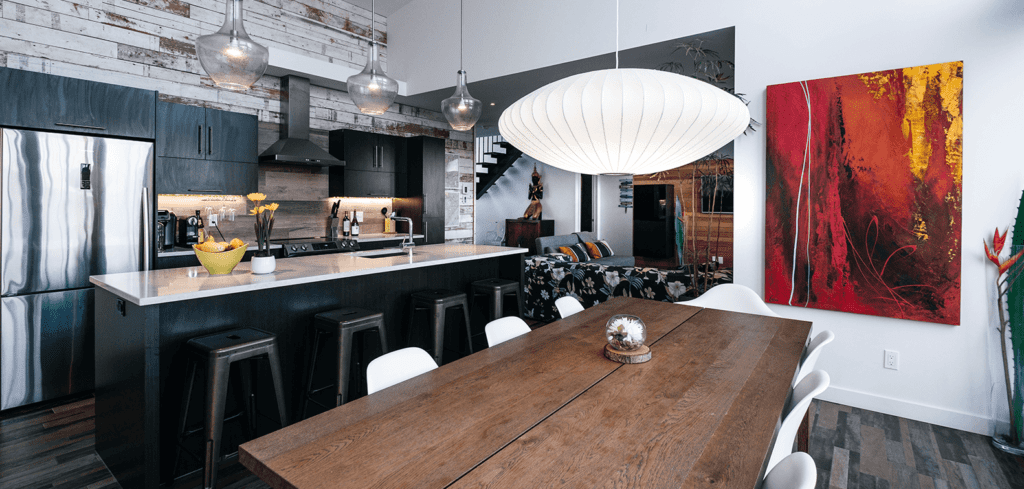 Dining room at Chalet Villa Bianca | Luxury cottages for rent in Lanaudiere | Chalets Zenya