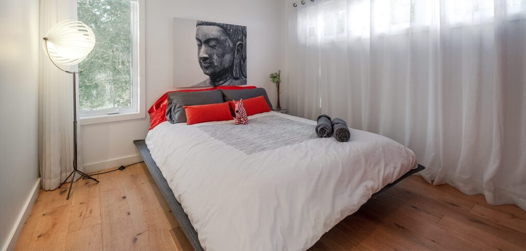 Chambre à coucher au Chalet DesignPur | Chalets de luxe à louer dans Lanaudière | Chalets Zenya