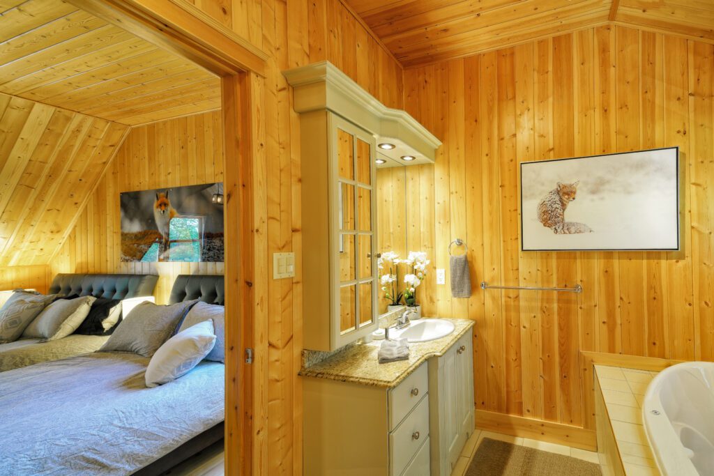 Bathroom at Chalet Silver Fox | Luxury chalets in Laurentains | Chalets Zenya